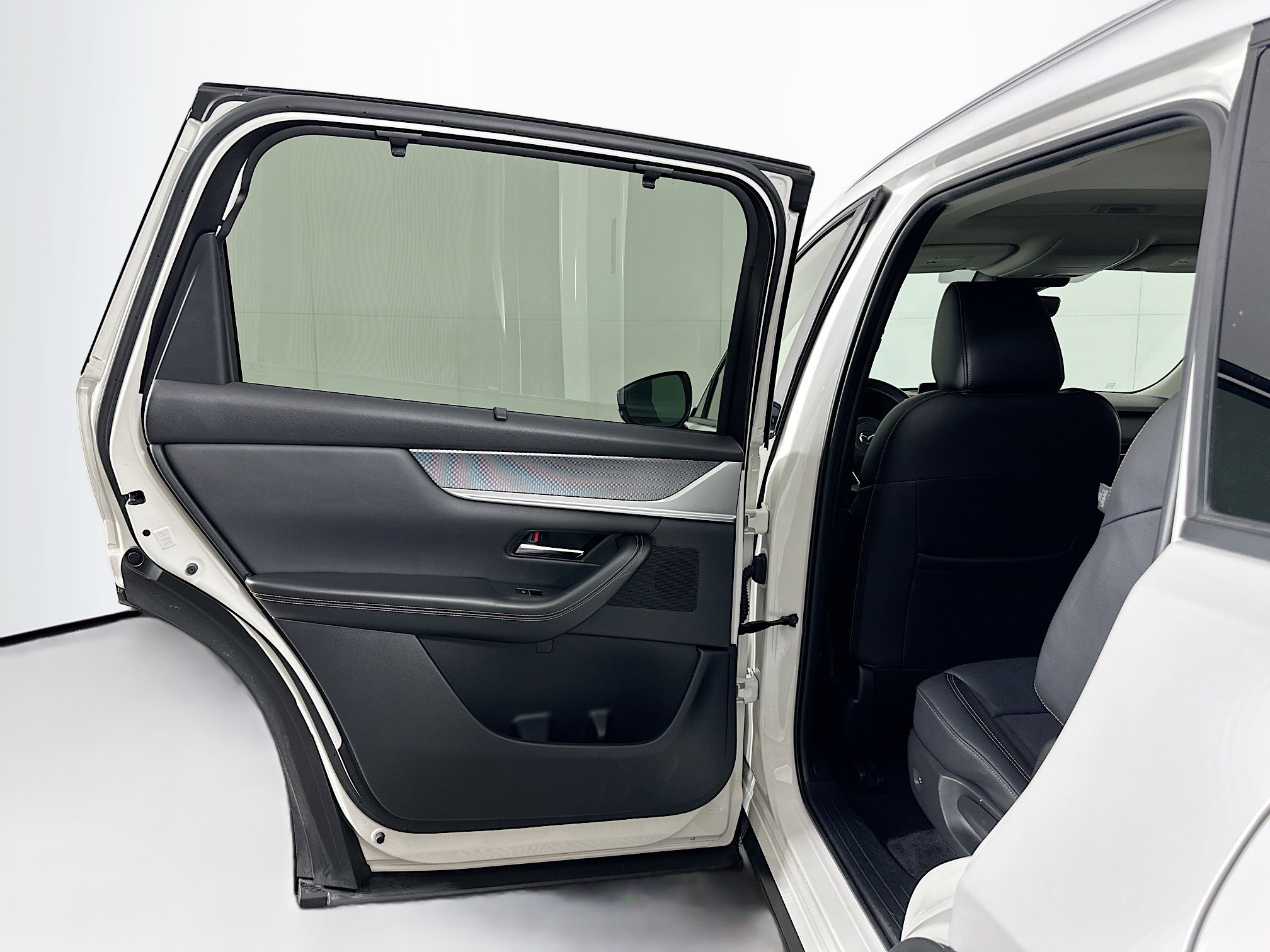 Used 2024 MAZDA CX-90 3.3 Turbo w/ Preferred Plus image 26