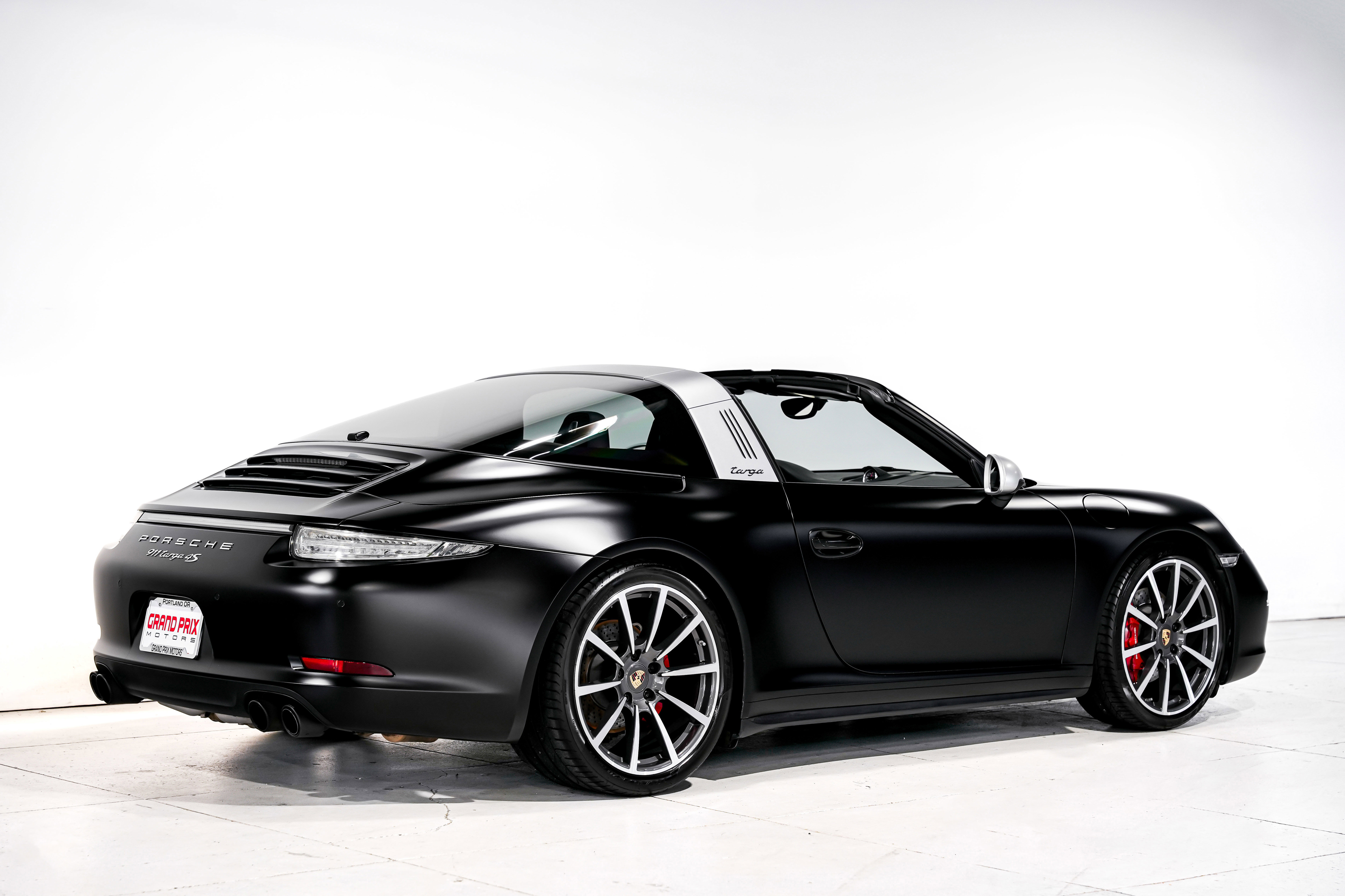 Used 2014 Porsche 911 Targa 4S image 3