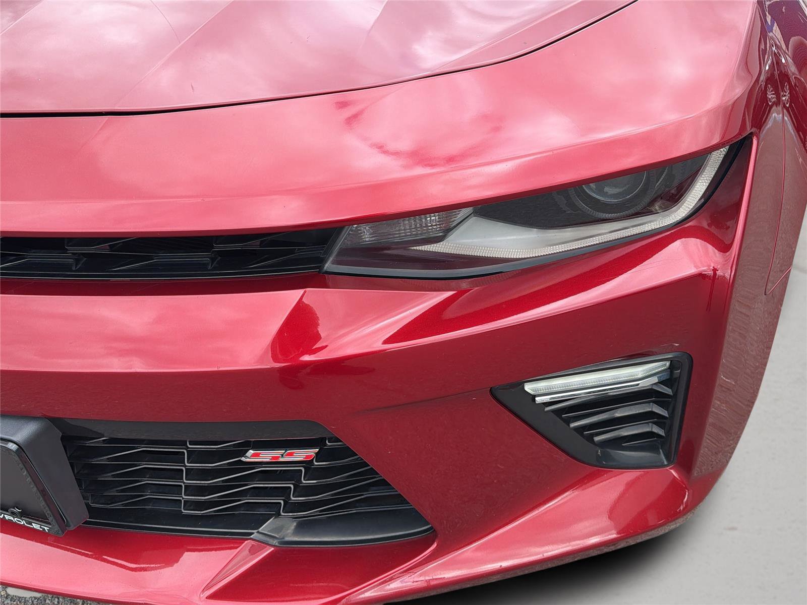 Used 2018 Chevrolet Camaro SS RWD image 28