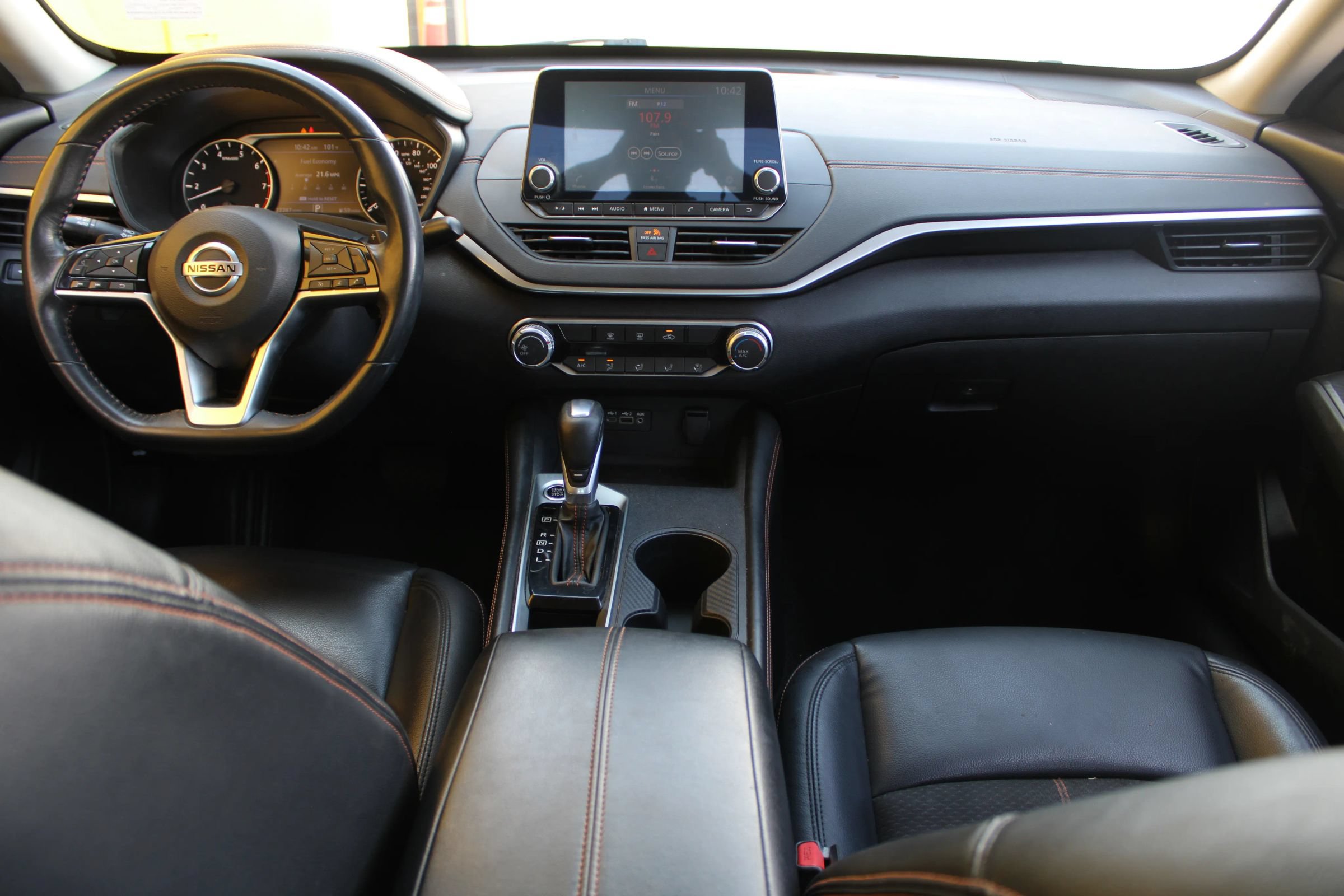 Used 2021 Nissan Altima 2.5 SR FWD image 12