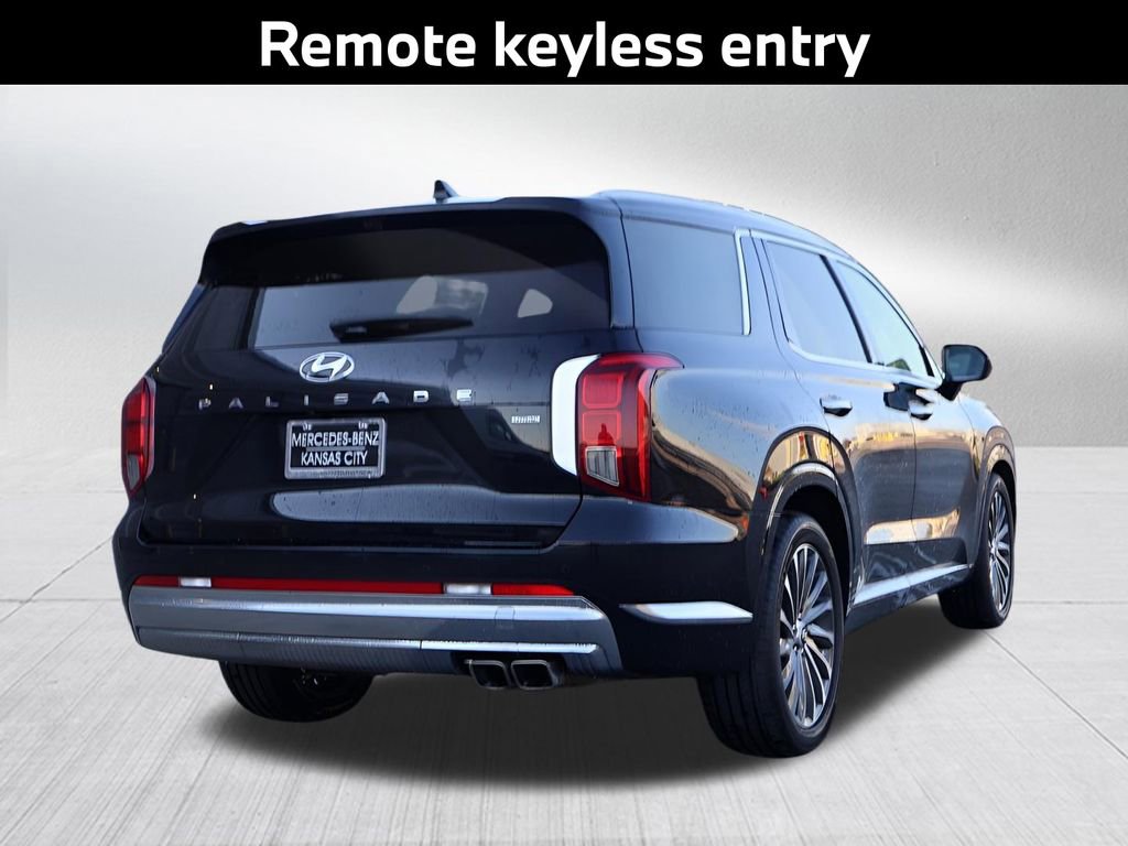 Used 2023 Hyundai Palisade Calligraphy image 8