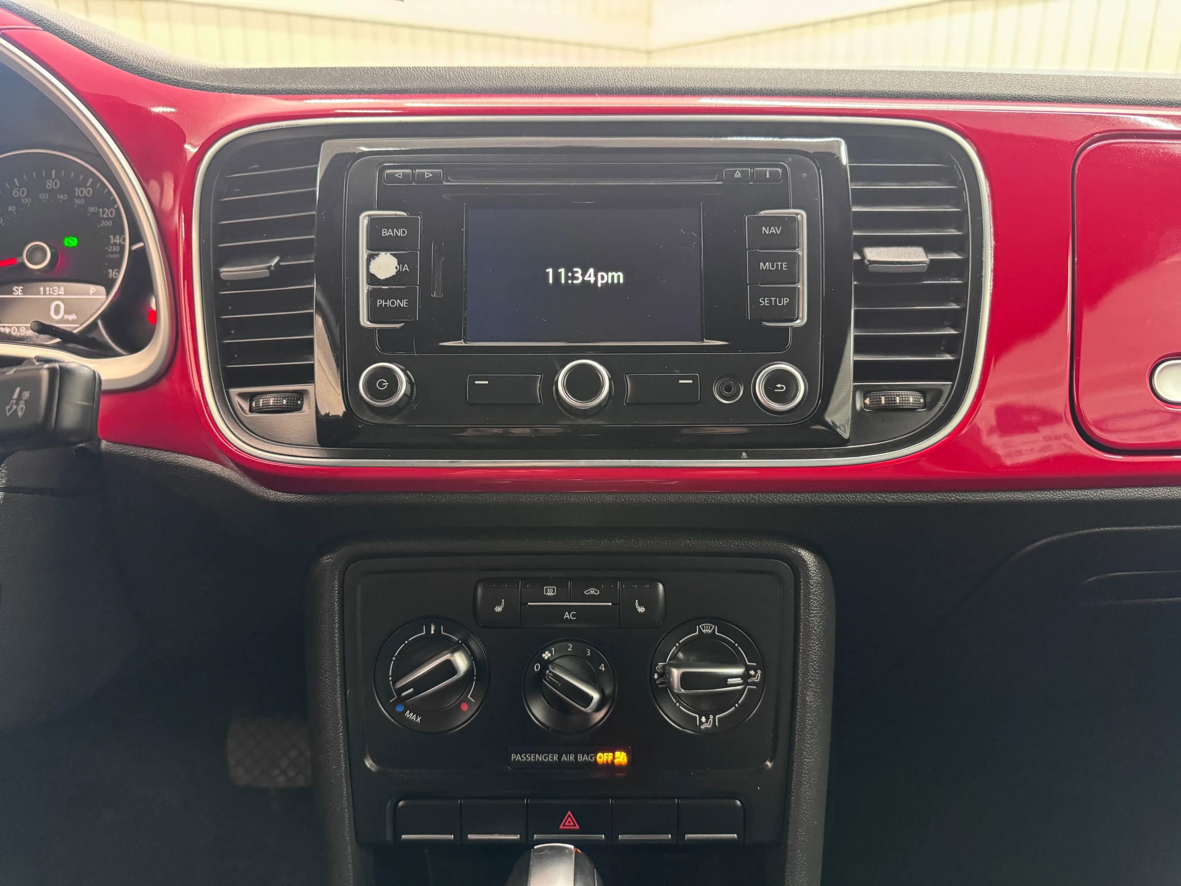 Used 2012 Volkswagen Beetle 2.5 image 17