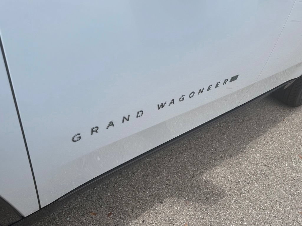 New 2026 Jeep Grand Wagoneer Summit AWD/4WD image 37