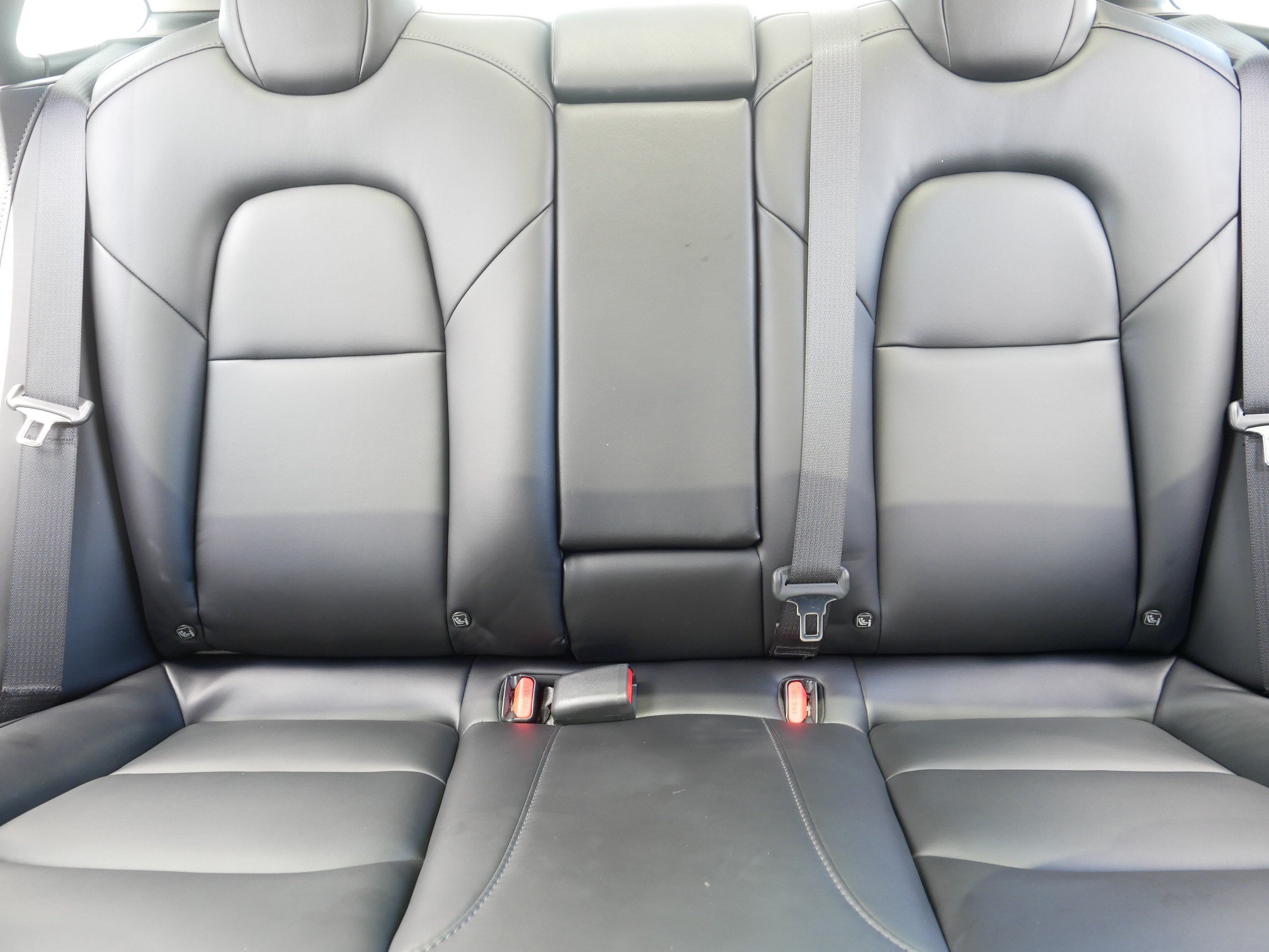 Used 2020 Tesla Model 3 Standard Range RWD image 13