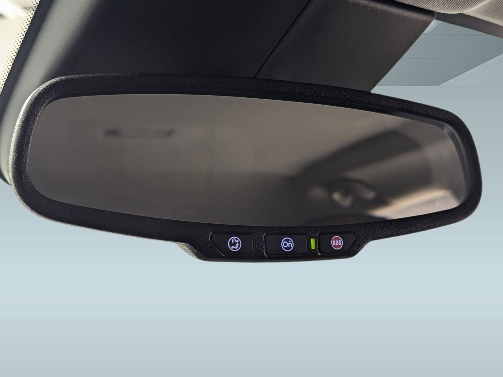 Used 2021 Chevrolet Trax LT w/ LT Convenience Package image 16