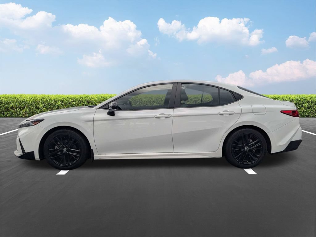 Used 2025 Toyota Camry SE FWD image 6