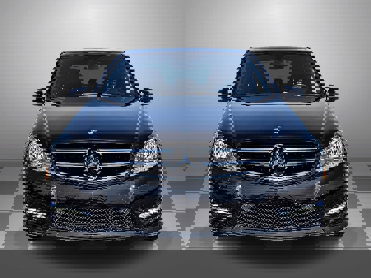 Used 2014 Mercedes-Benz C 300 4MATIC Sedan image 2