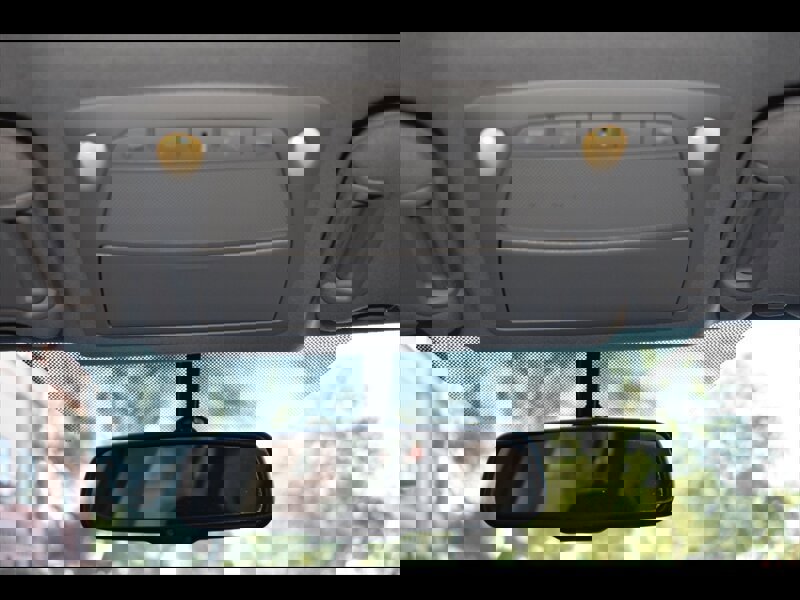 Used 2016 Nissan Leaf SV image 30