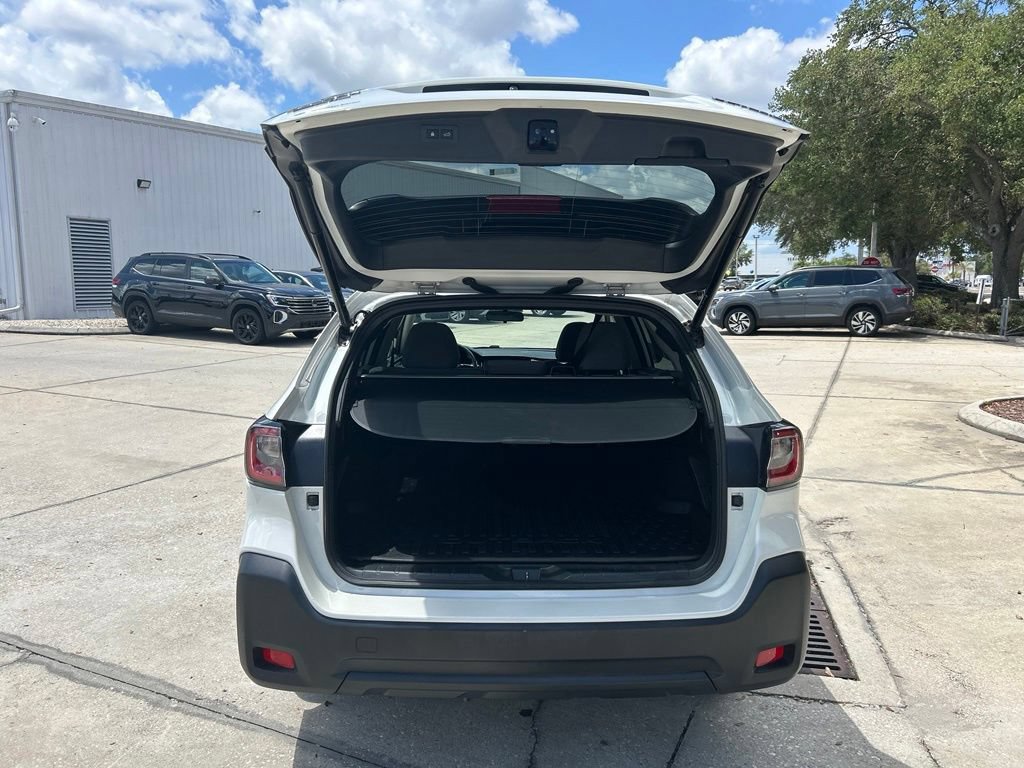 Used 2025 Subaru Outback Premium AWD/4WD image 36