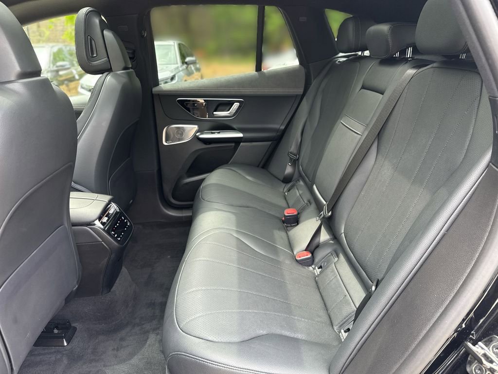 Used 2023 Mercedes-Benz EQE 350+ 4MATIC SUV w/ Pinnacle Trim Package image 24