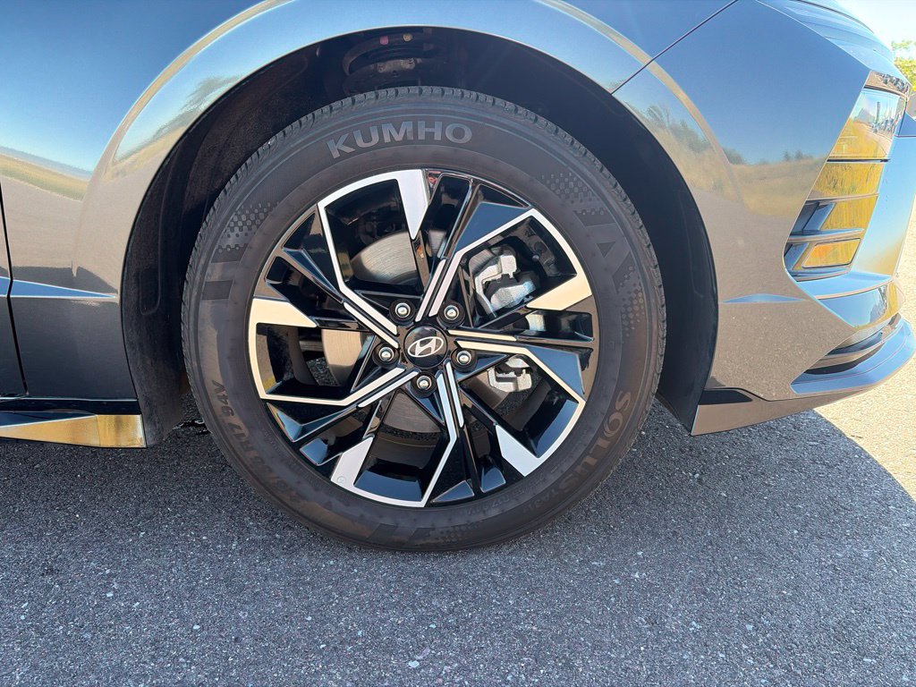 Certified 2025 Hyundai Sonata SEL FWD image 35