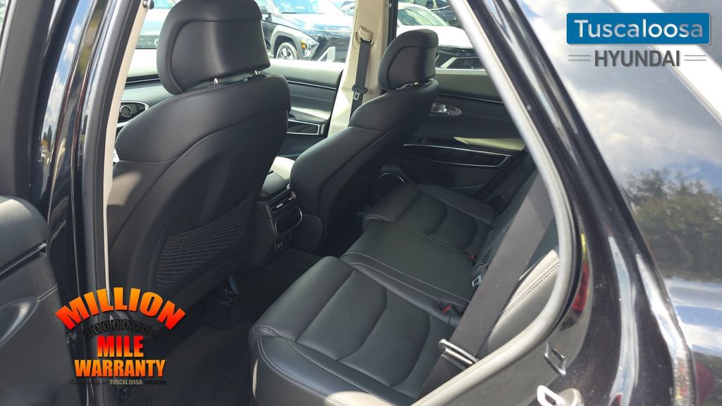 Used 2025 Genesis GV70 2.5T AWD/4WD image 24