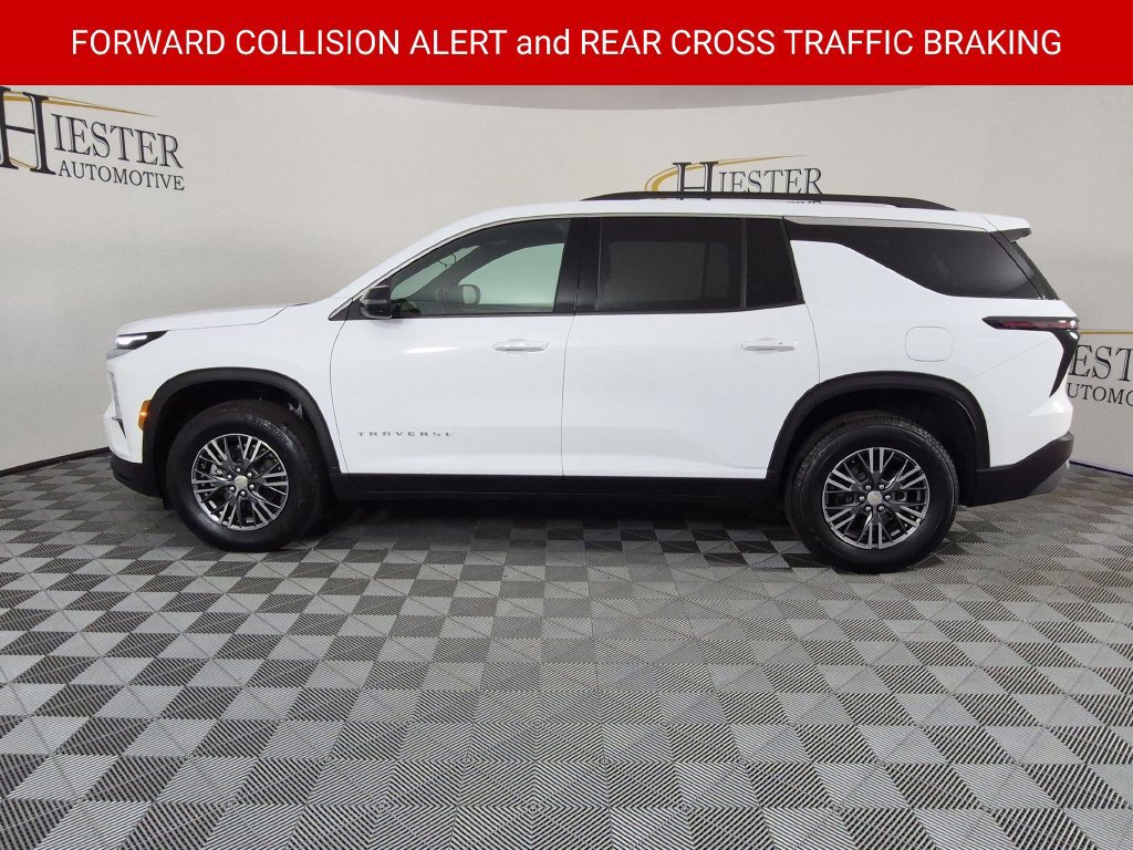 Certified 2026 Chevrolet Traverse LT FWD image 9