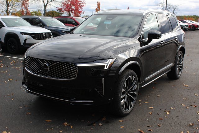 New 2026 Volvo XC90 B6 Plus w/ Protection Package Premier image 7