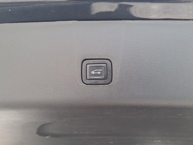 Used 2023 Chevrolet Traverse RS AWD/4WD image 26