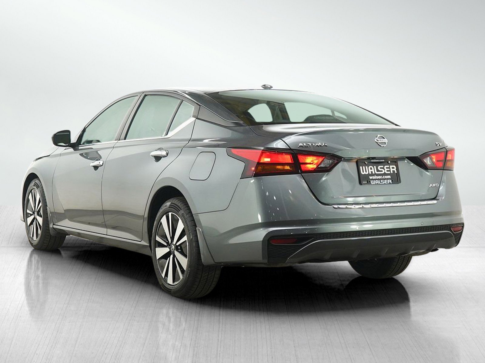 Used 2021 Nissan Altima 2.5 SV image 3