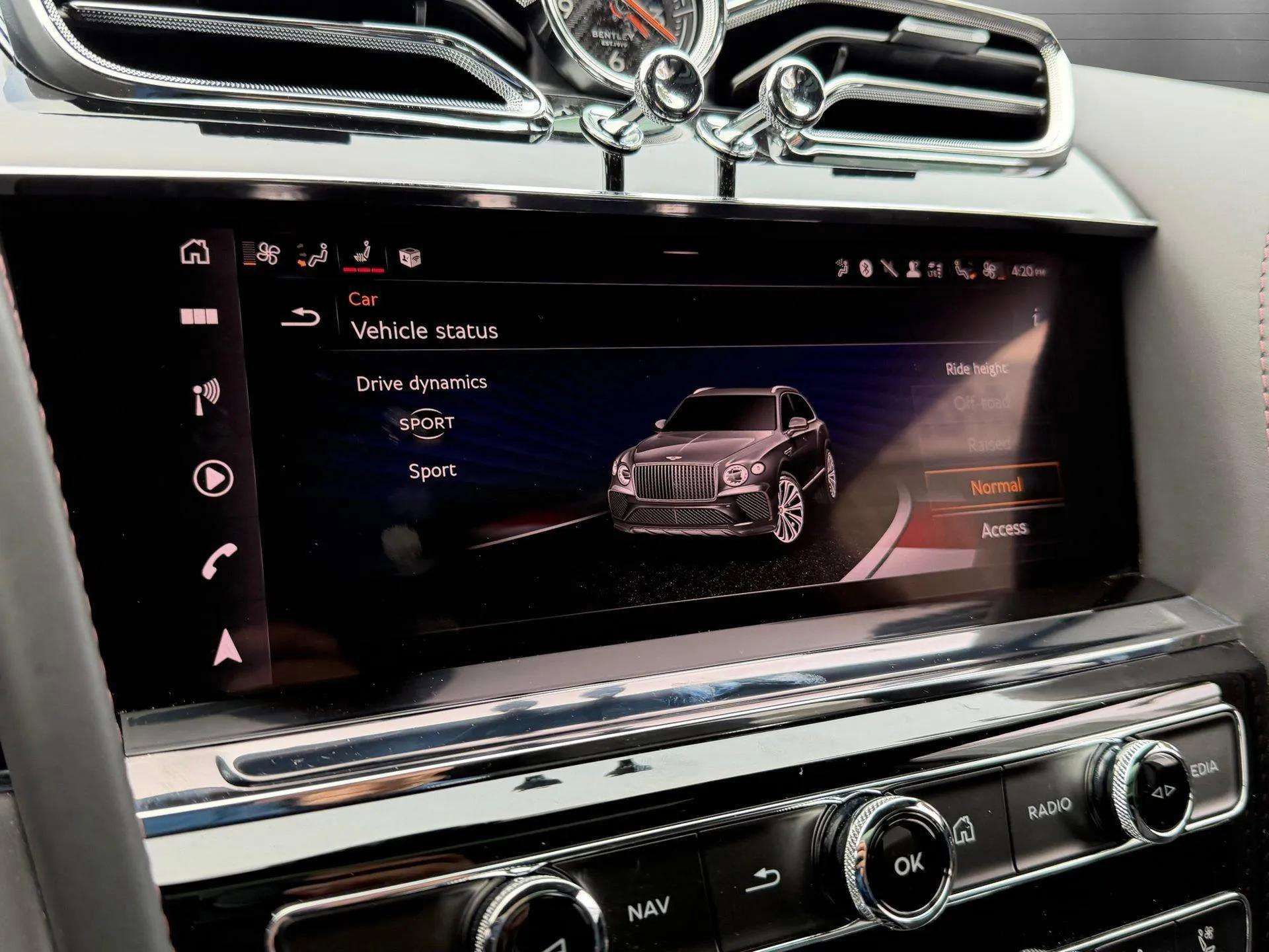 Used 2024 Bentley Bentayga Extended Wheelbase image 31