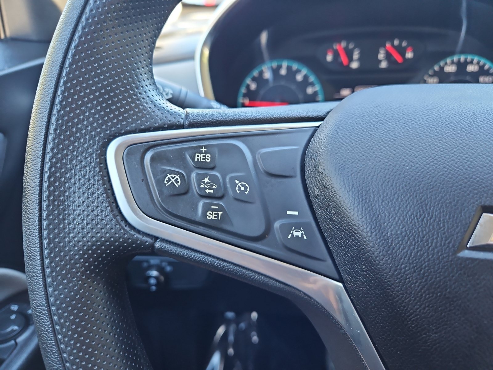 Used 2022 Chevrolet Equinox LS AWD/4WD image 23