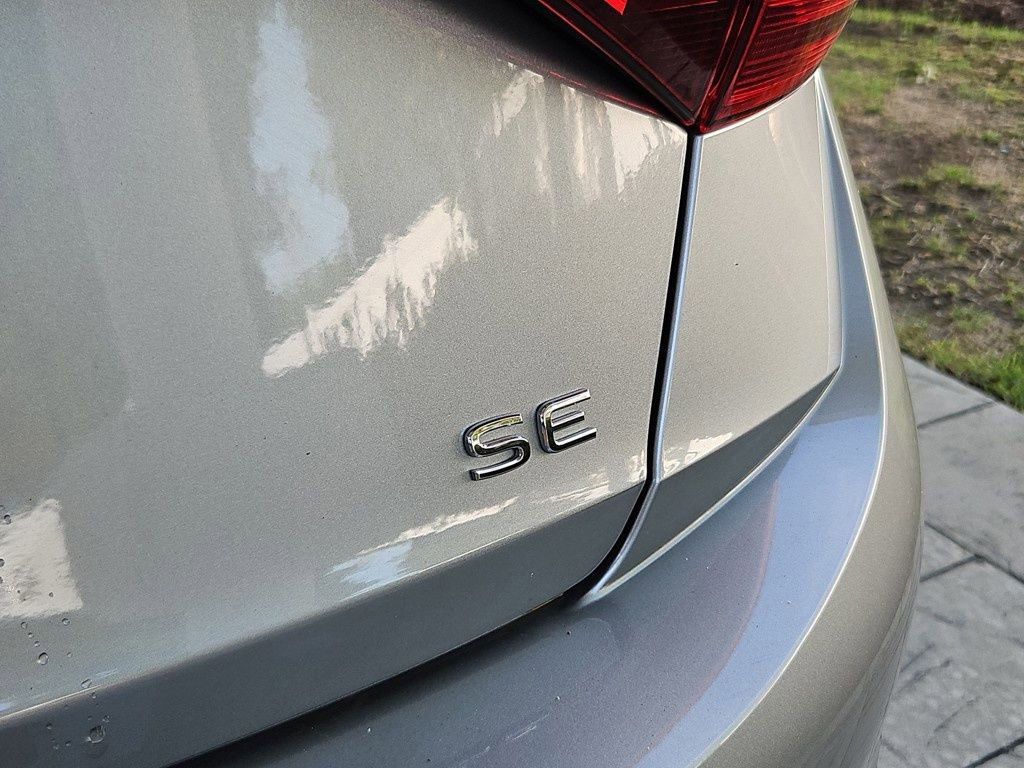 Used 2024 Volkswagen Jetta SE image 27