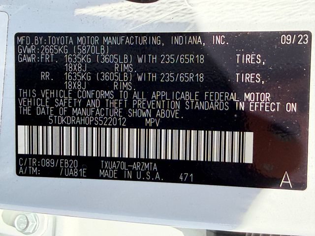 Used 2023 Toyota Highlander XLE FWD image 26