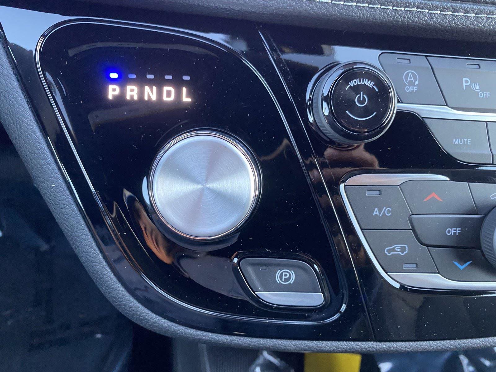 New 2026 Chrysler Pacifica Select FWD image 20