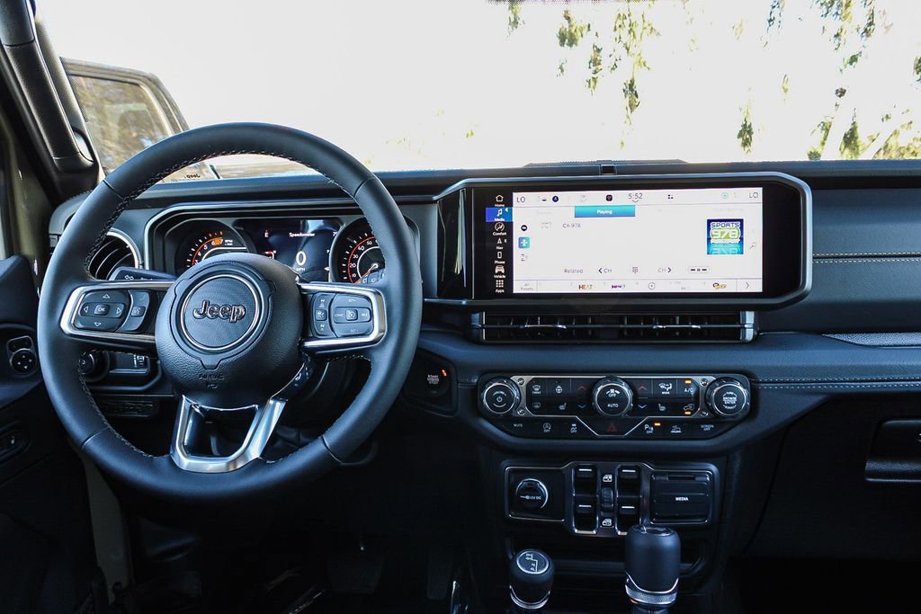New 2026 Jeep Wrangler Unlimited Sahara AWD/4WD image 15