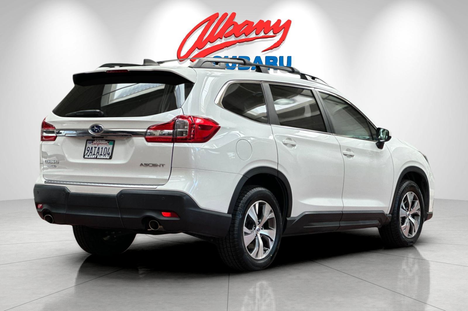 Used 2022 Subaru Ascent Premium w/ Convenience Package AWD/4WD image 4