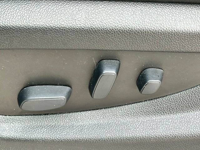 Used 2018 GMC Sierra 1500 Denali w/ Denali Ultimate Package AWD/4WD image 9