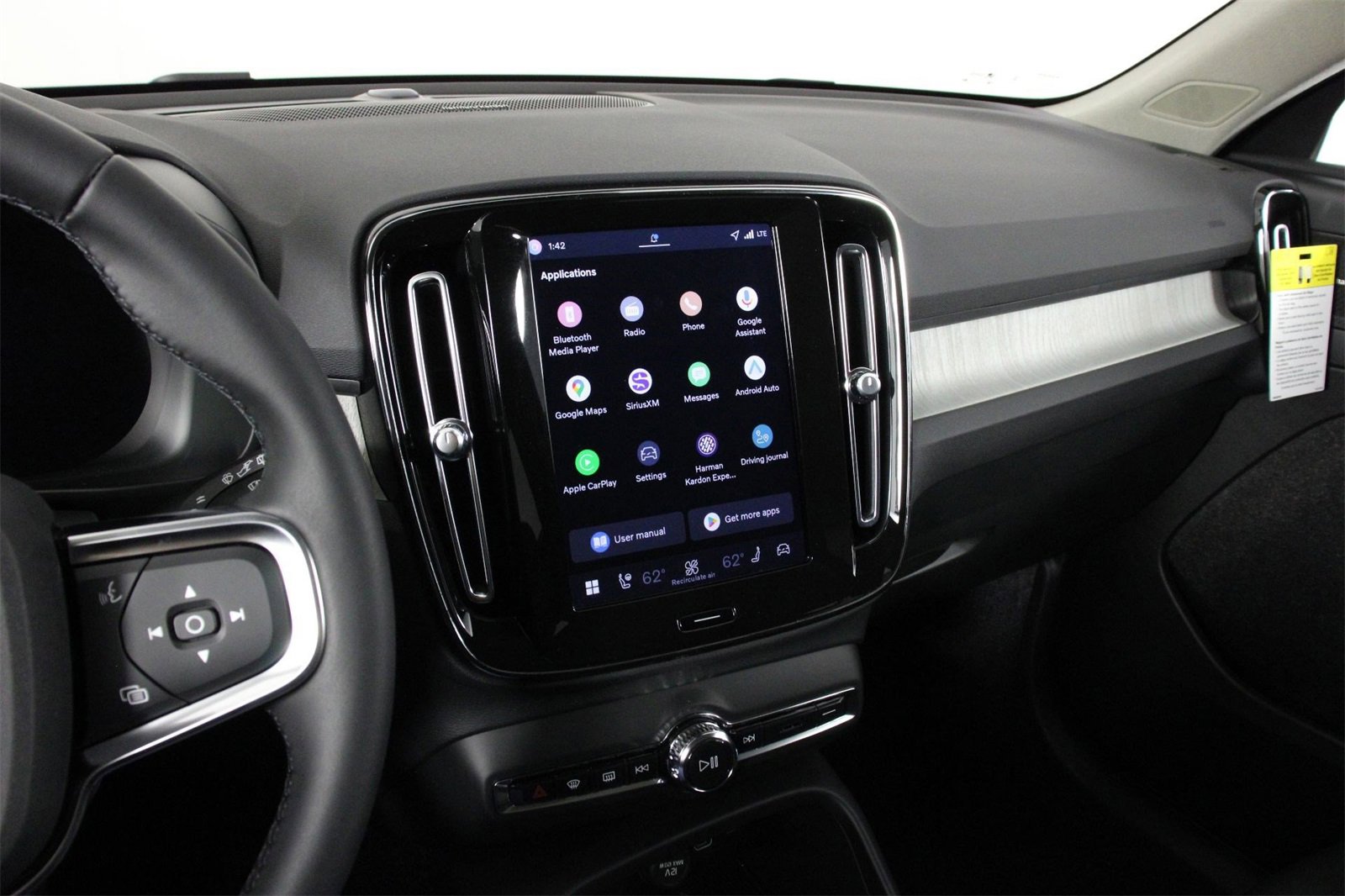 New 2026 Volvo XC40 B5 Ultra w/ Climate Package image 6