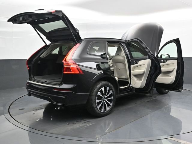 Used 2023 Volvo XC60 B5 Plus w/ Protection Package Premier image 52