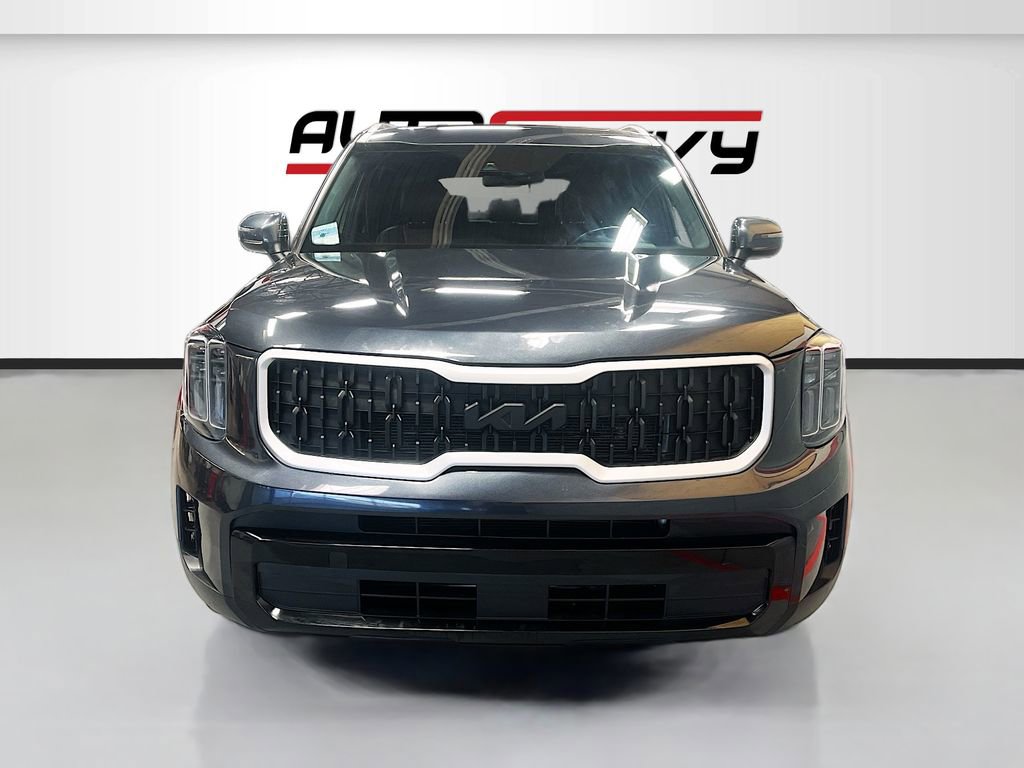 Used 2023 Kia Telluride EX AWD/4WD image 2