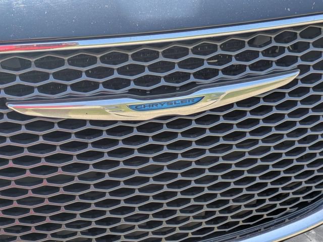 Used 2017 Chrysler 300 C w/ Safetytec Plus Group AWD/4WD image 9