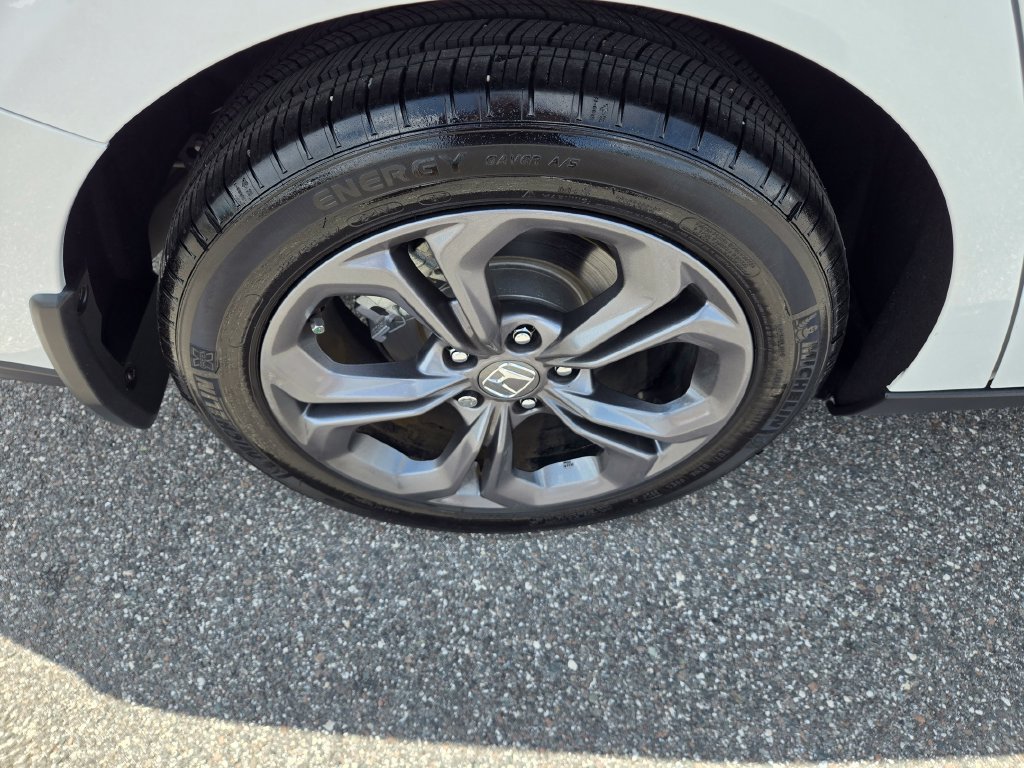 Used 2023 Honda Accord EX image 13