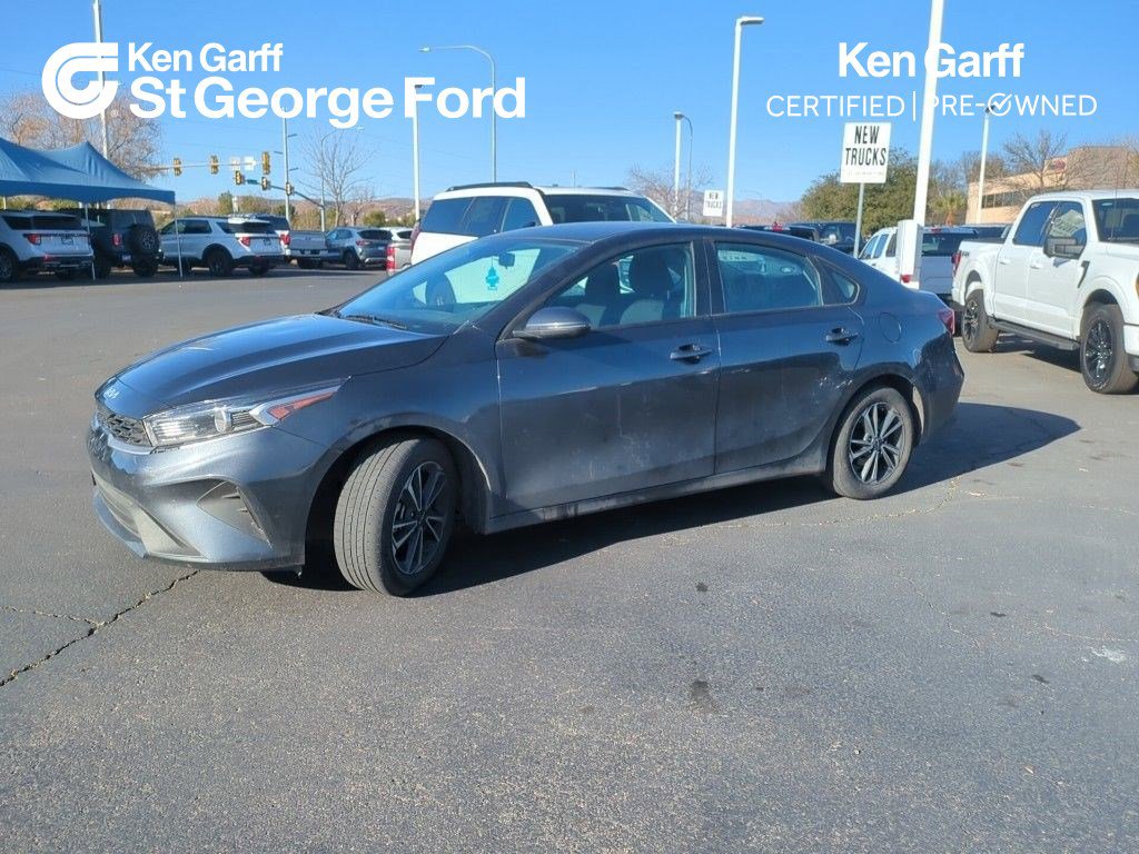 Used 2024 Kia Forte LXS w/ LXS Technology Package FWD image 1