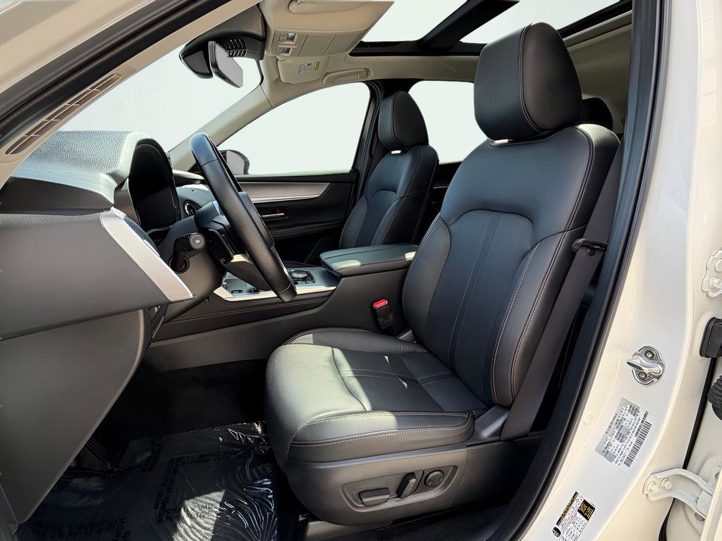 Used 2025 MAZDA CX-70 Plug-In Hybrid w/ Premium Pkg image 19