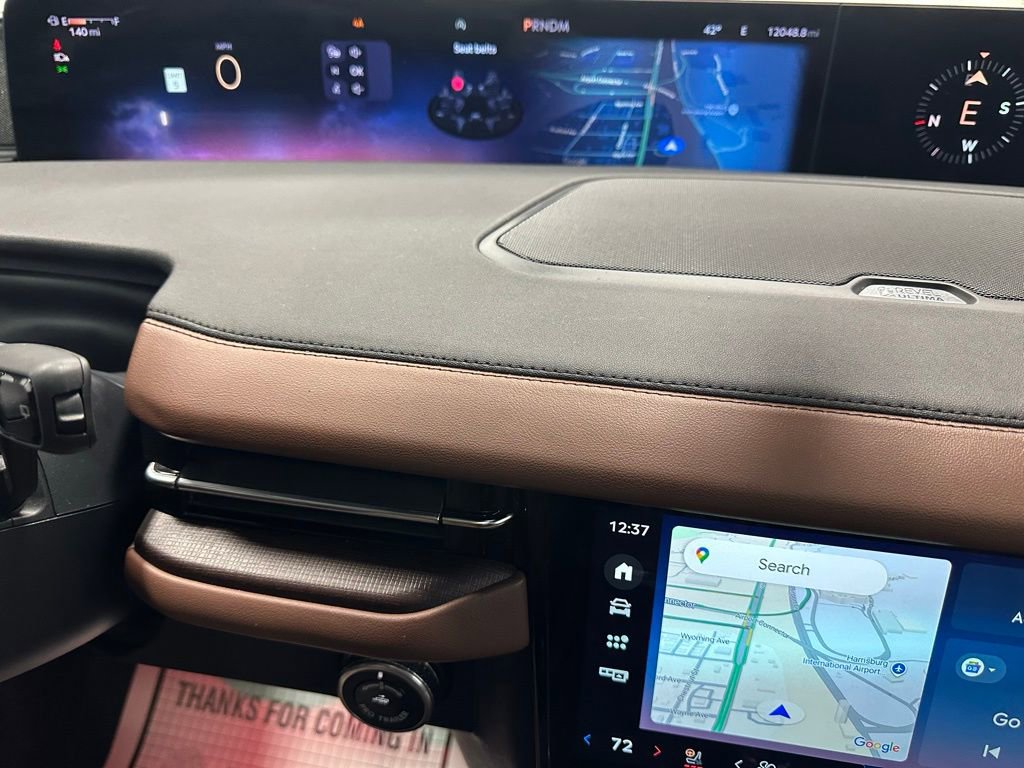 Used 2025 Lincoln Navigator Reserve image 40