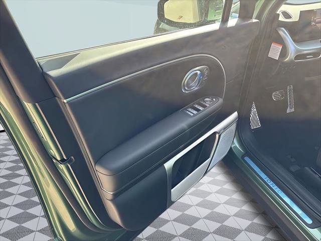 New 2026 Hyundai Ioniq 9 Calligraphy image 14