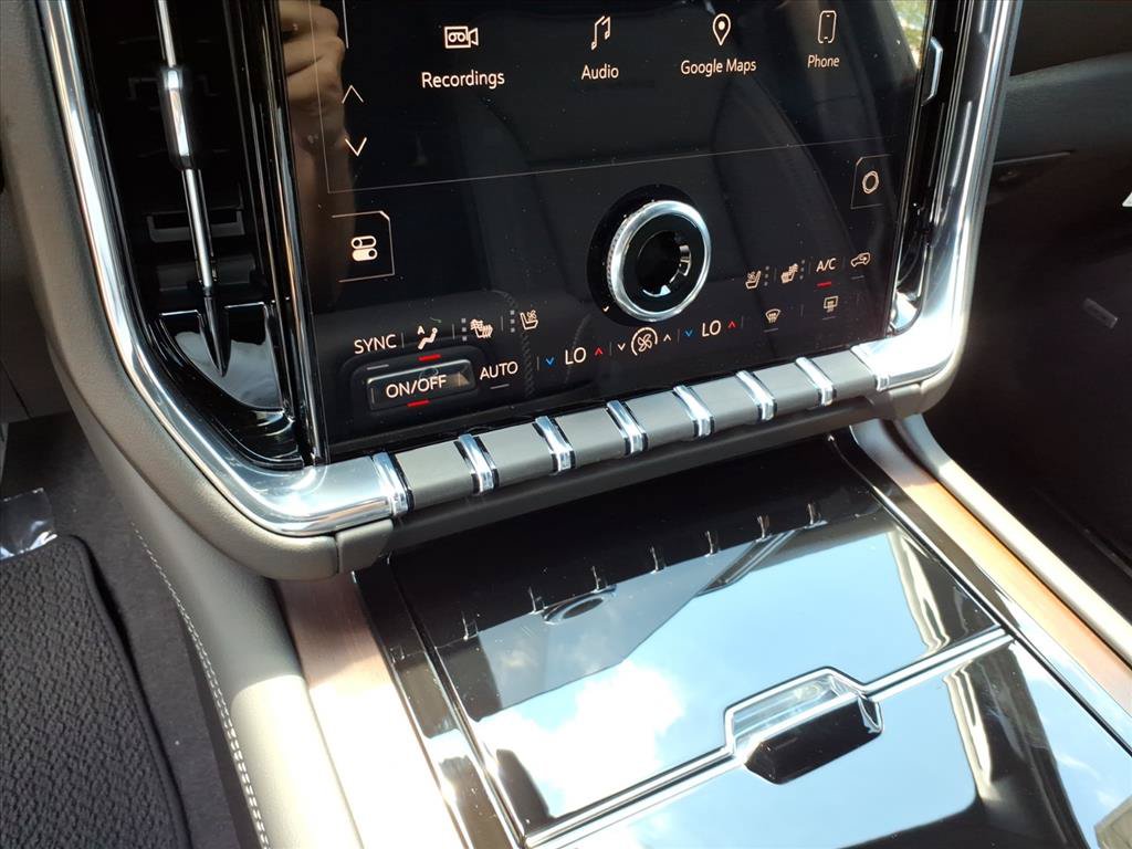 New 2026 GMC Yukon Denali w/ Denali Reserve Package AWD/4WD image 14