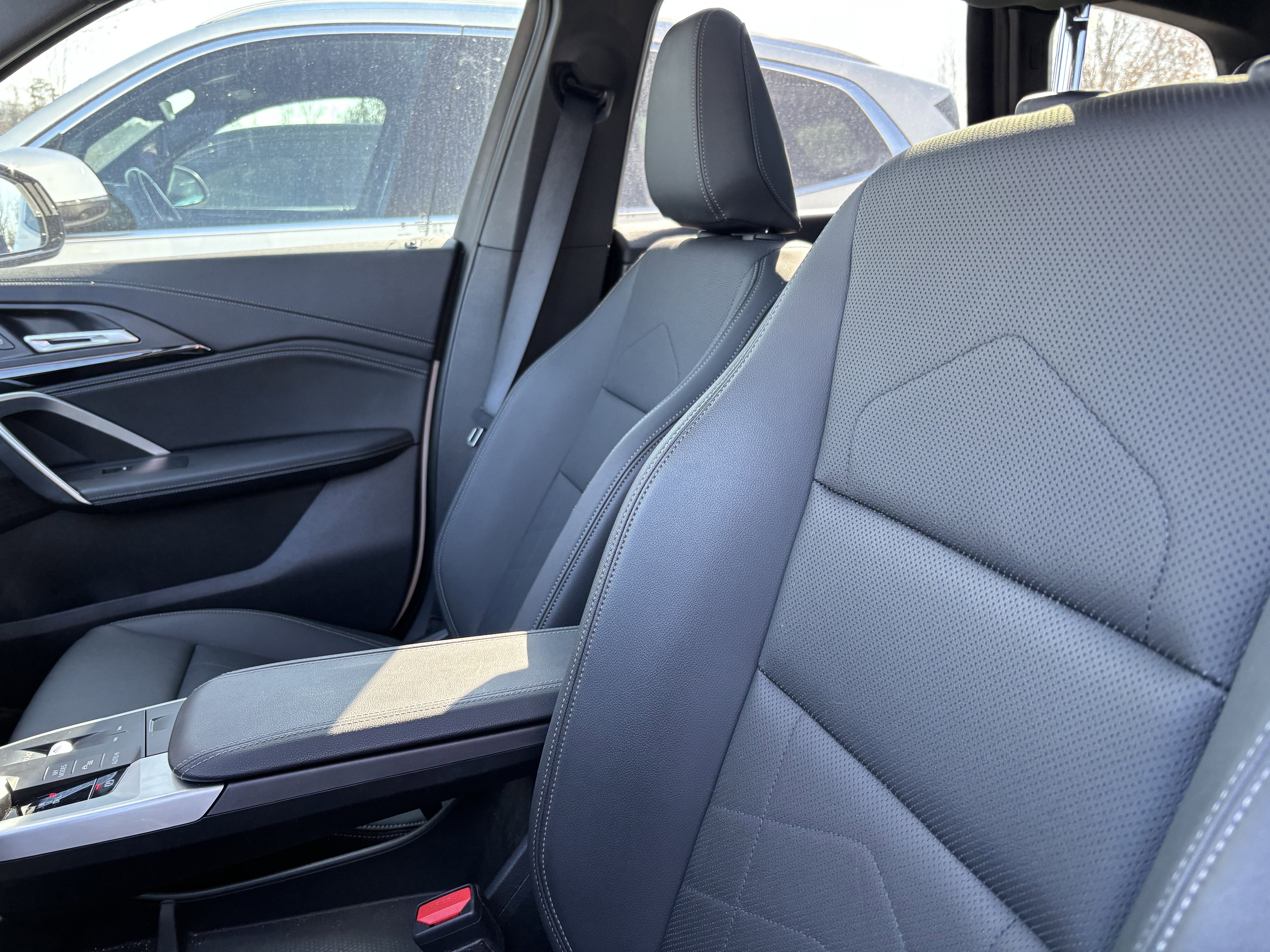 Used 2023 BMW X1 xDrive28i w/ Premium Package image 16