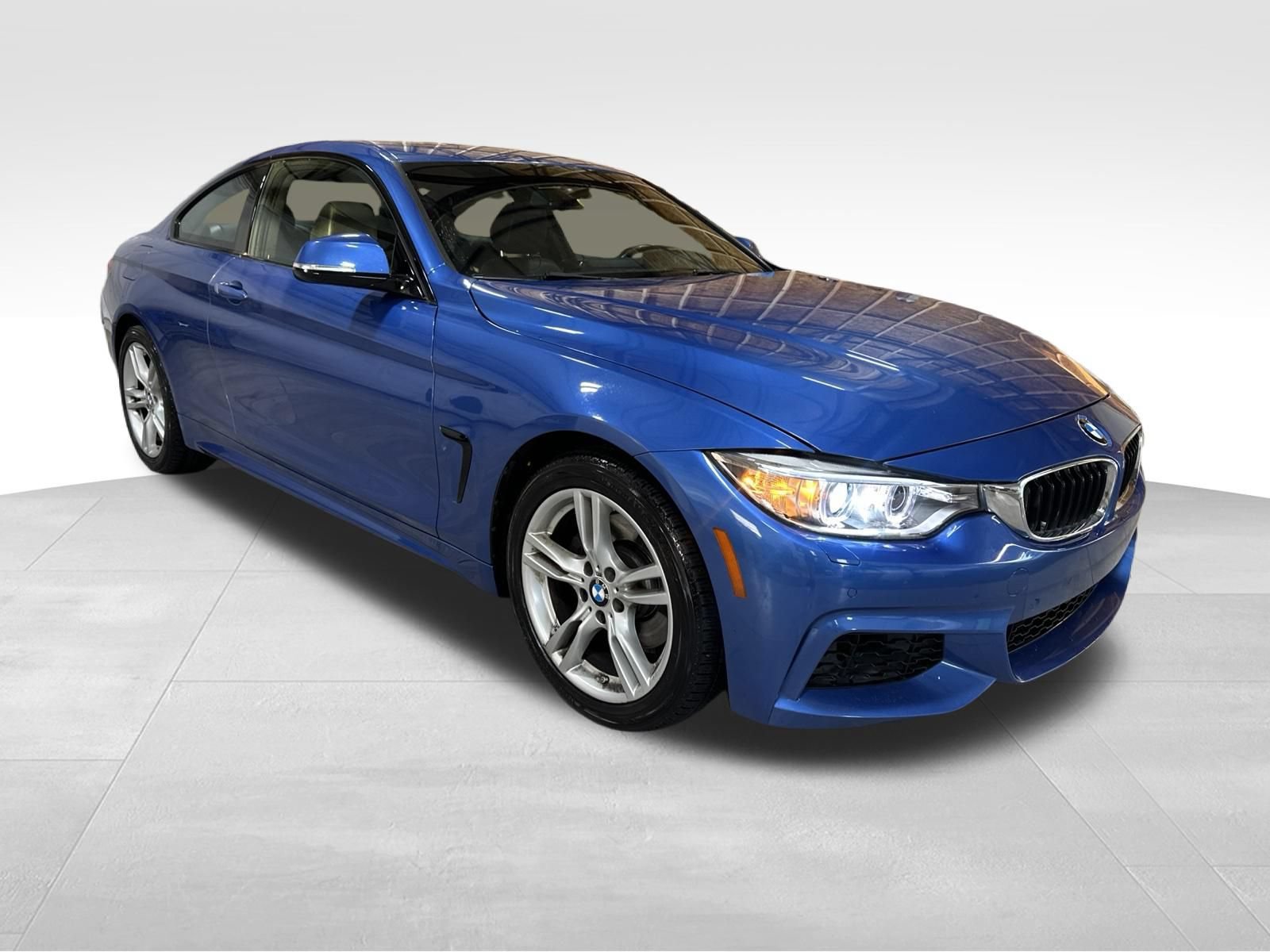 Used 2015 BMW 428i xDrive Coupe AWD/4WD image 3