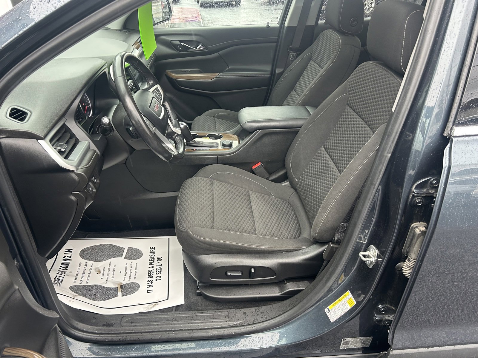Used 2019 GMC Acadia SLE image 9