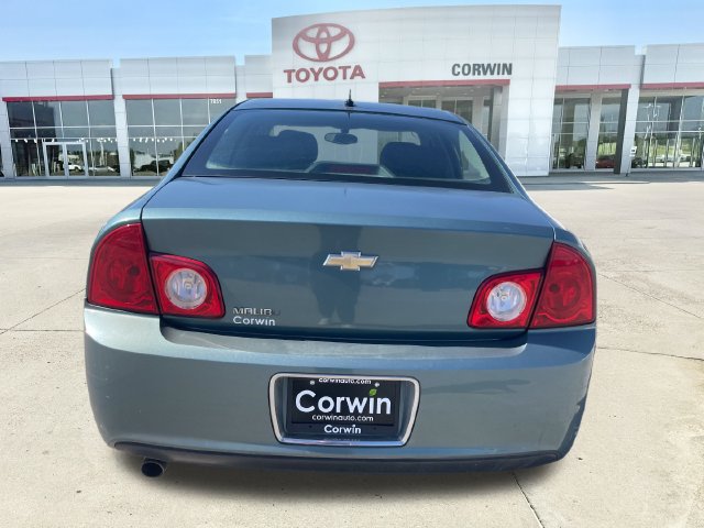 Used 2009 Chevrolet Malibu LT w/ Power Convenience Package FWD image 4