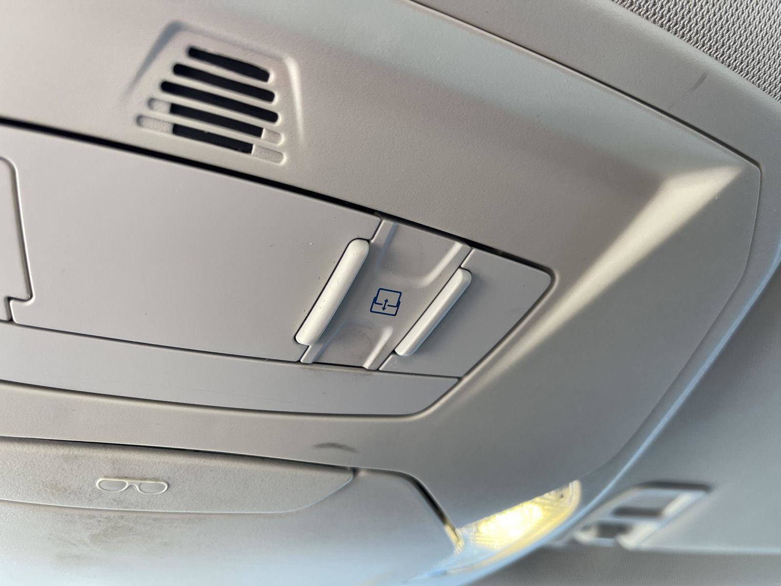 Used 2017 Ford Focus SEL image 21