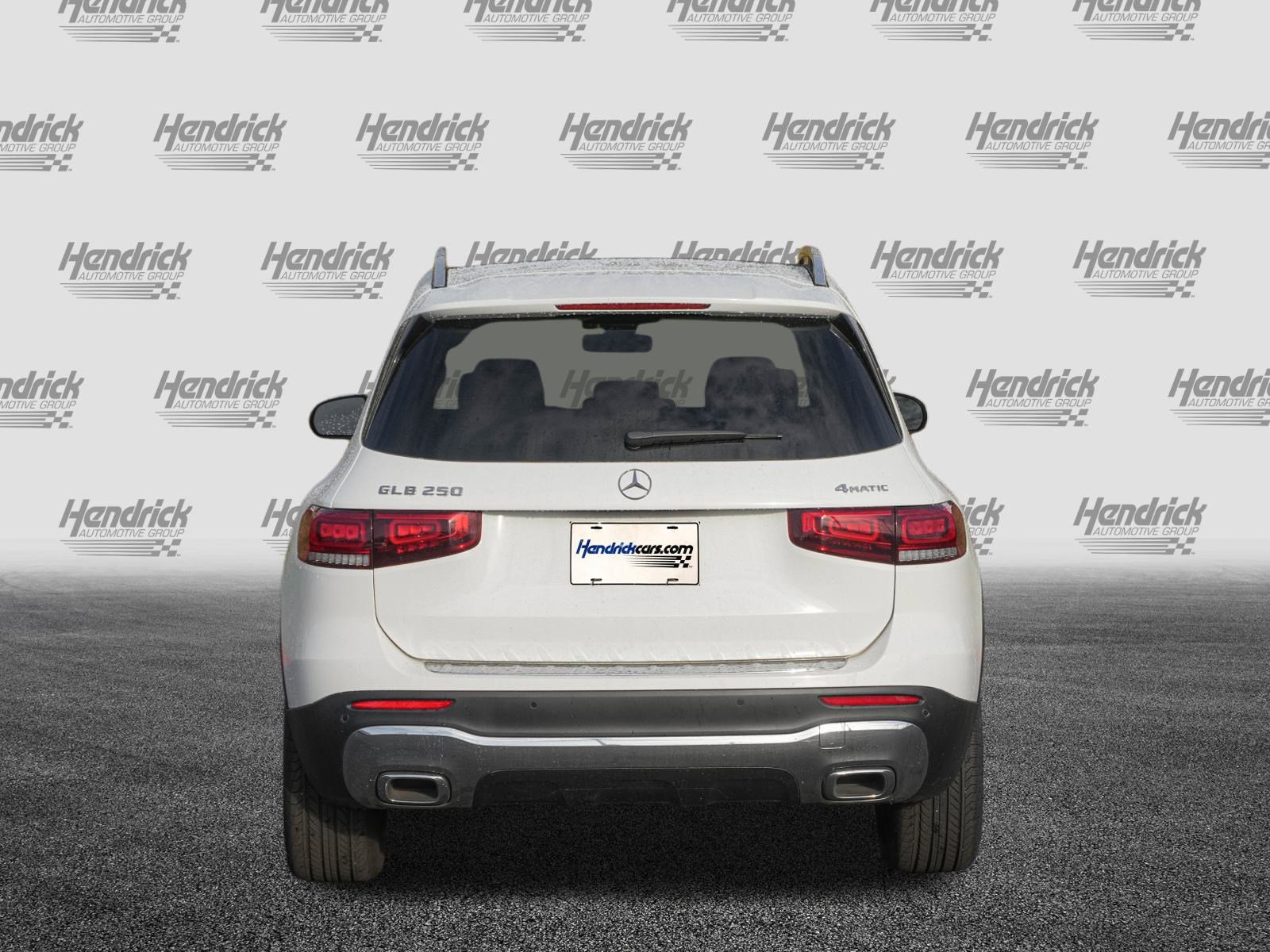 Used 2022 Mercedes-Benz GLB 250 4MATIC image 8