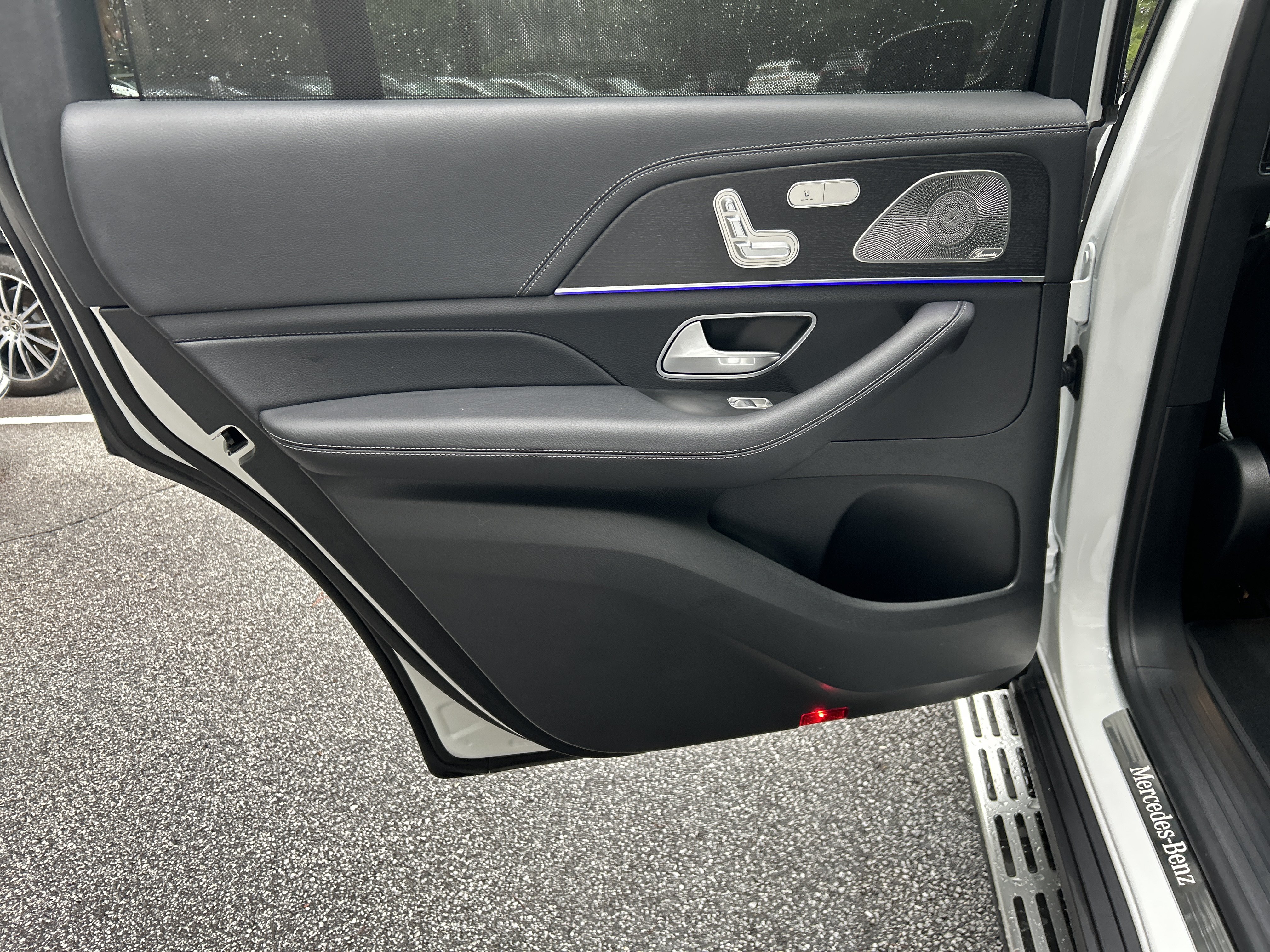 Certified 2025 Mercedes-Benz GLS 450 4MATIC image 40