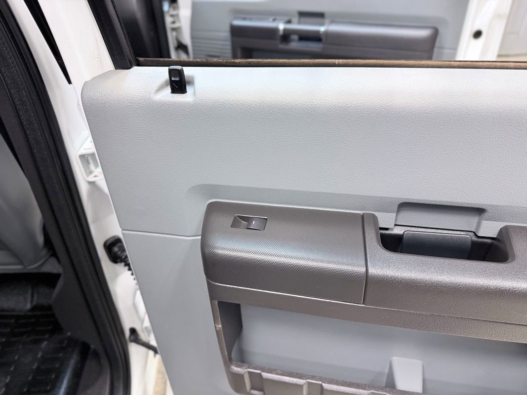 Used 2012 Ford F550 4x4 Crew Cab Super Duty w/ Payload Upgrade Pkg image 39