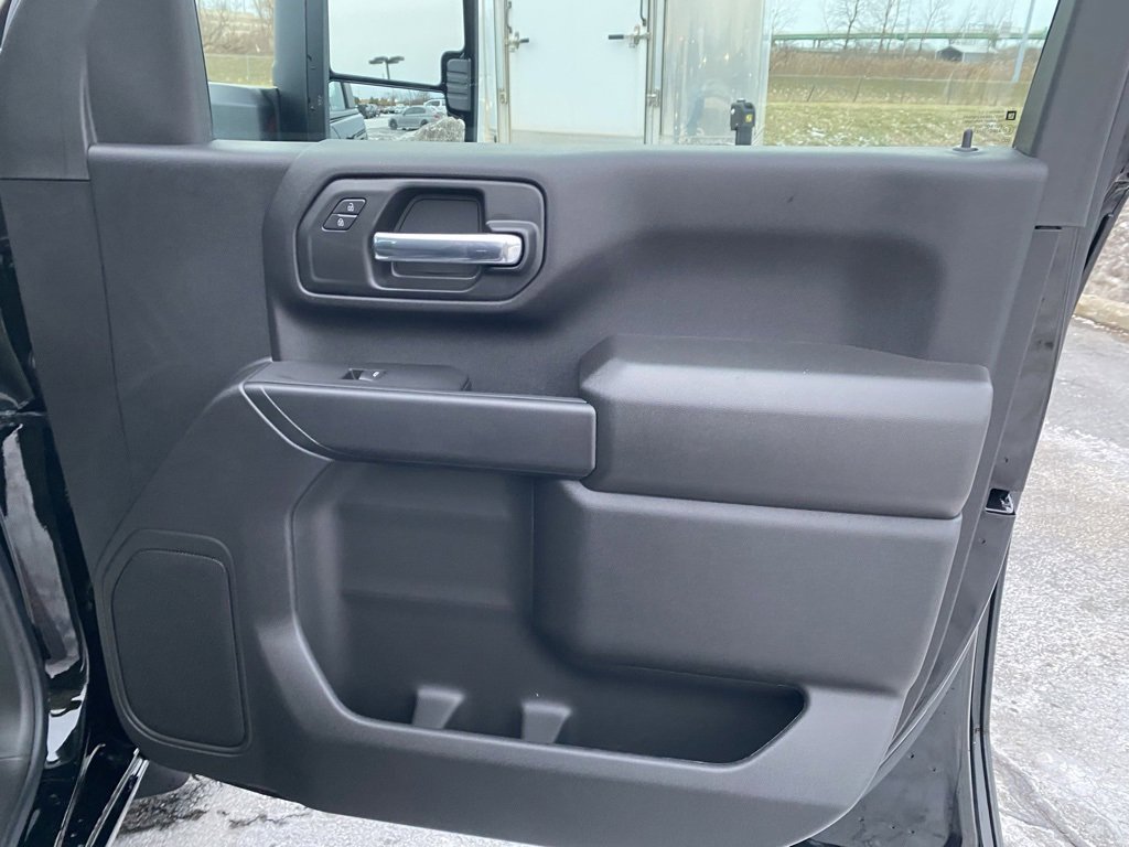 New 2025 Chevrolet Silverado 3500 W/T image 18