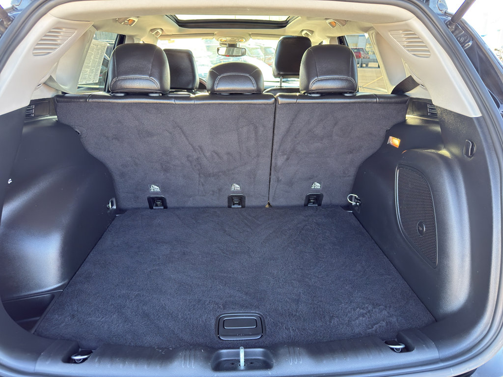 Used 2022 Jeep Compass Trailhawk w/ Sun and Sound Group image 36