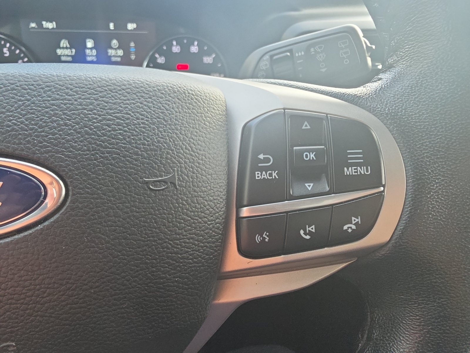 Used 2022 Ford Explorer Limited AWD/4WD image 13