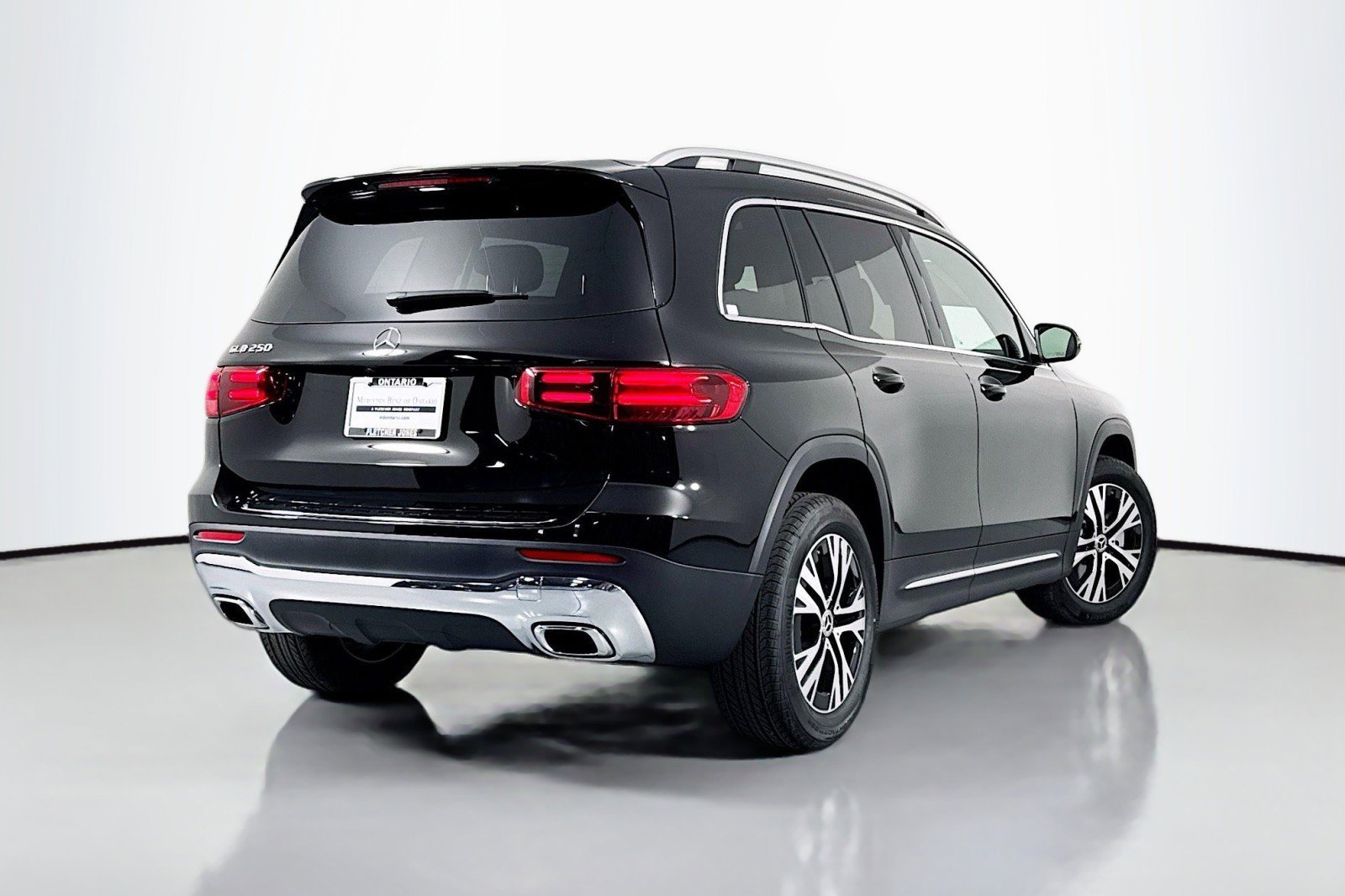 New 2026 Mercedes-Benz GLB 250 image 12